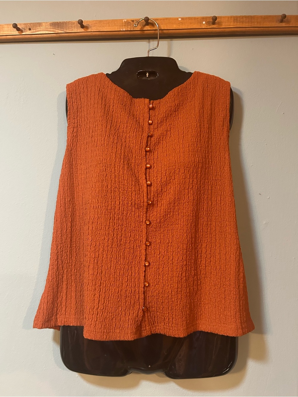 Modern Works Women's Textured Sleeveless Shell Top – Rust Orange